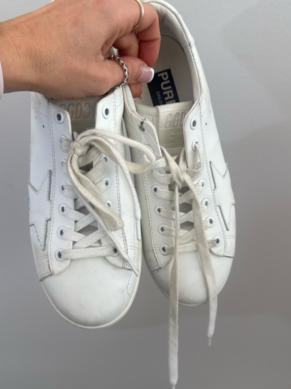 Golden Goose White Leather Star Lace-Up Sneaker with Gold Branding - Picture 2 of 7